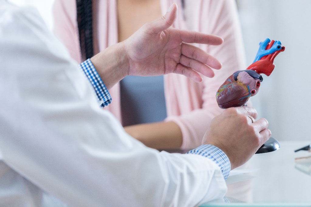Doctor explaining parts of the lung